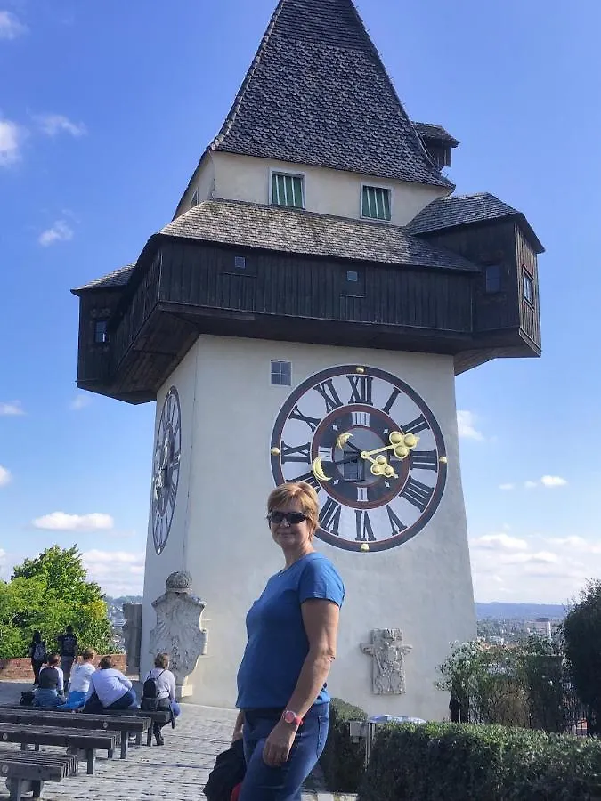 Komfortables Appartement/Garconniere In Graz Fuer Urlaub Und Geschaeftsreisen