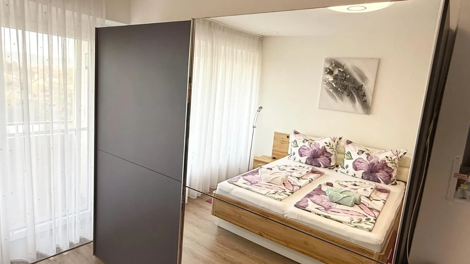 Komfortables Appartement/Garconniere In Graz Fuer Urlaub Und Geschaeftsreisen